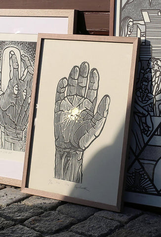 Hand of Gold